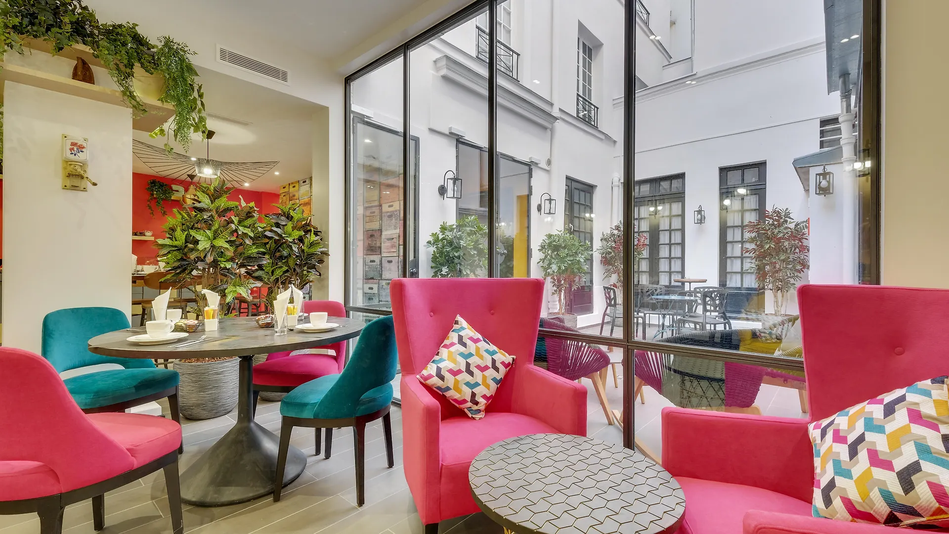 Hotel Lucien & Marinette