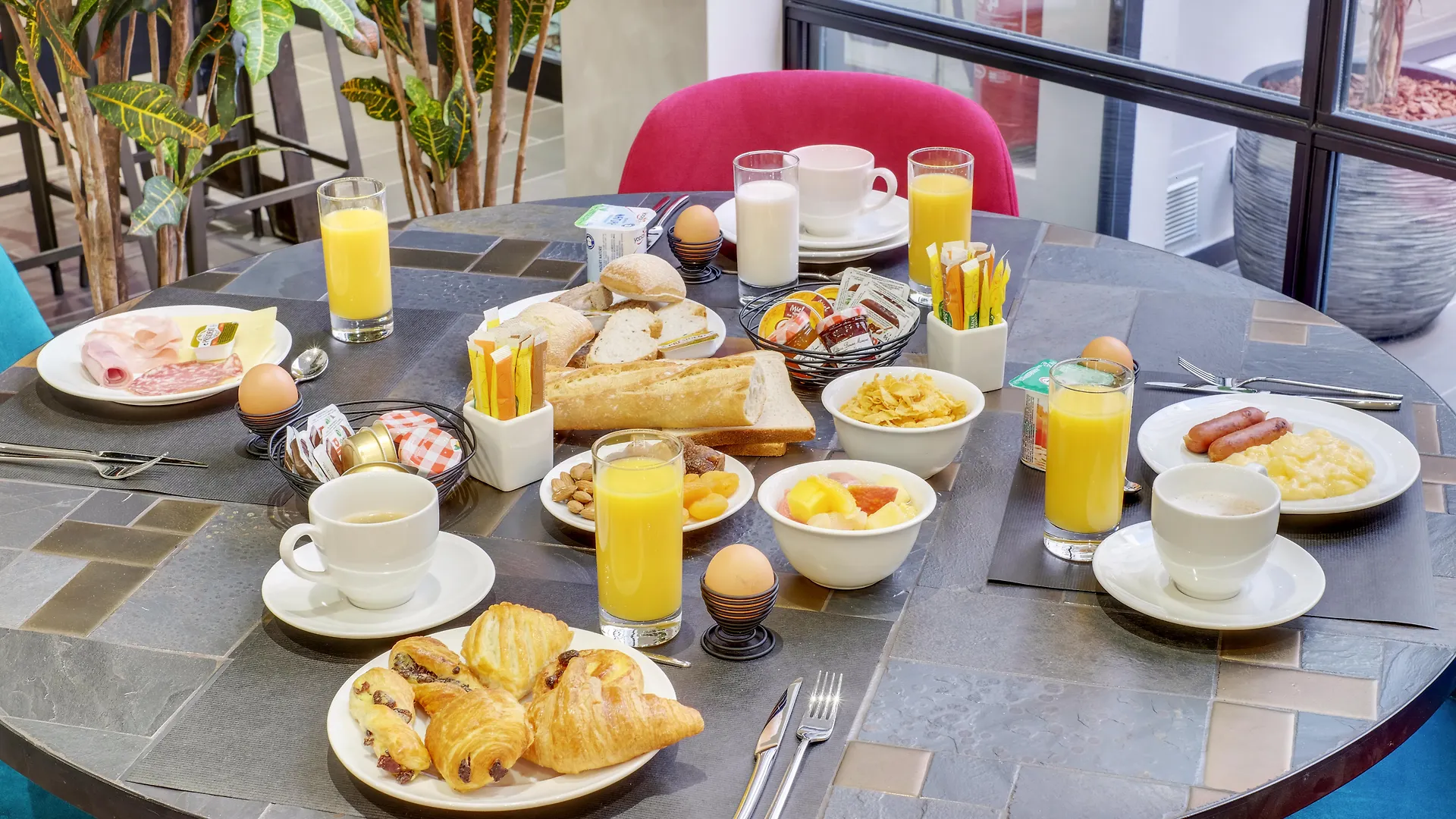 Hotel Lucien & Marinette 3*